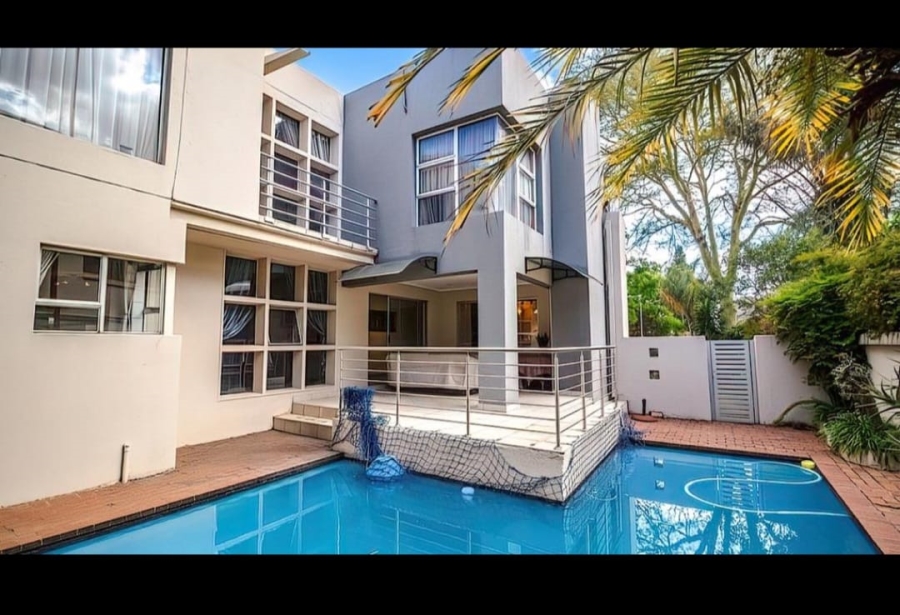 5 Bedroom Property for Sale in Kyalami Gauteng