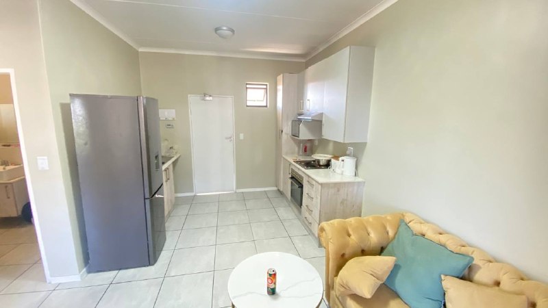 To Let 1 Bedroom Property for Rent in Grand Central Gauteng
