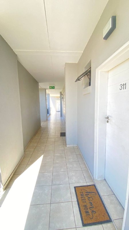 To Let 1 Bedroom Property for Rent in Grand Central Gauteng