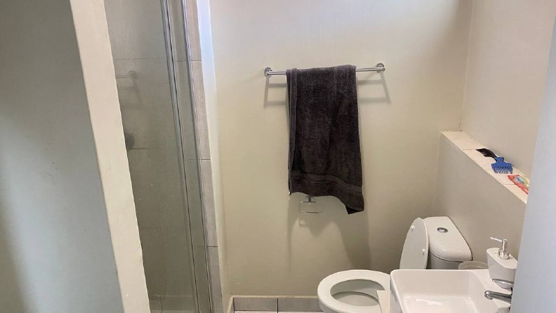 To Let 1 Bedroom Property for Rent in Grand Central Gauteng