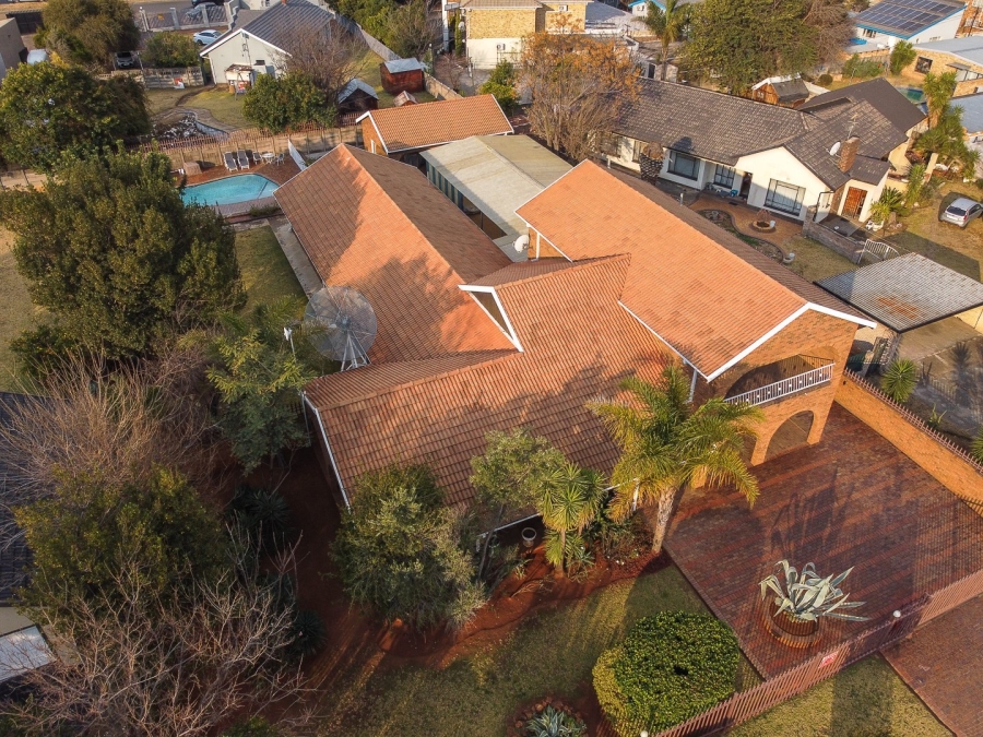4 Bedroom Property for Sale in Brackenhurst Gauteng