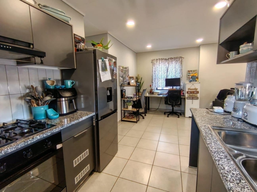 3 Bedroom Property for Sale in Albertsdal Gauteng