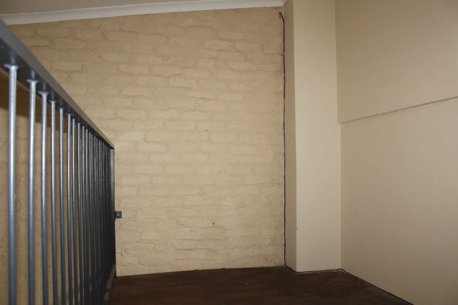 To Let 1 Bedroom Property for Rent in Die Hoewes Gauteng