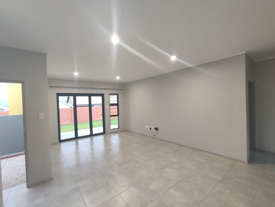 3 Bedroom Property for Sale in Amberfield Gauteng