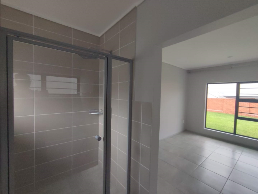 3 Bedroom Property for Sale in Amberfield Gauteng