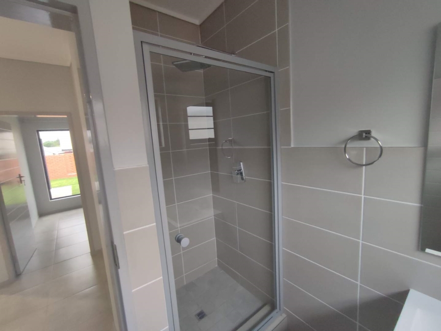 3 Bedroom Property for Sale in Amberfield Gauteng