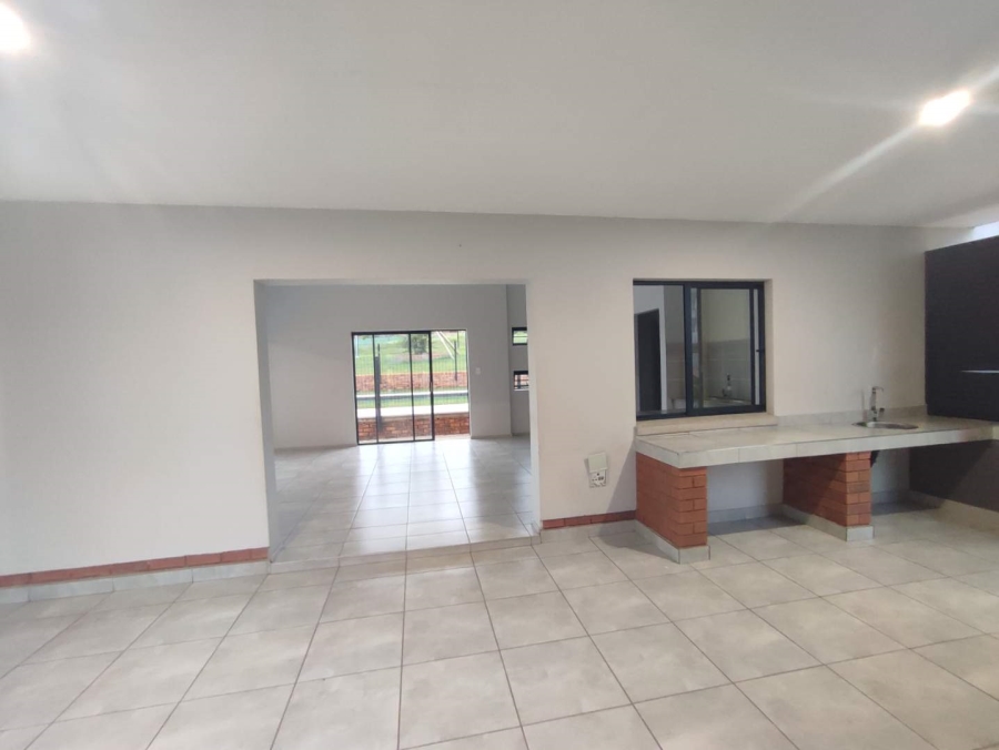 3 Bedroom Property for Sale in Amberfield Gauteng