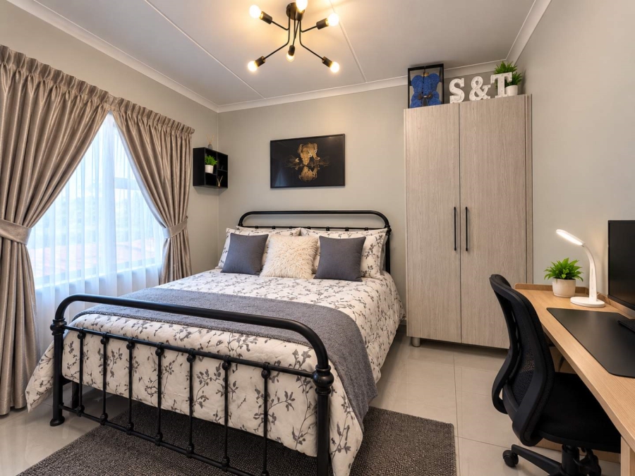 2 Bedroom Property for Sale in Modderfontein Gauteng