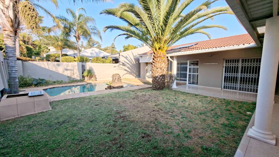 To Let 3 Bedroom Property for Rent in Woodmead Gauteng