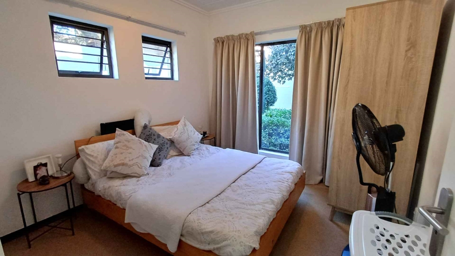 To Let 2 Bedroom Property for Rent in Douglasdale Gauteng