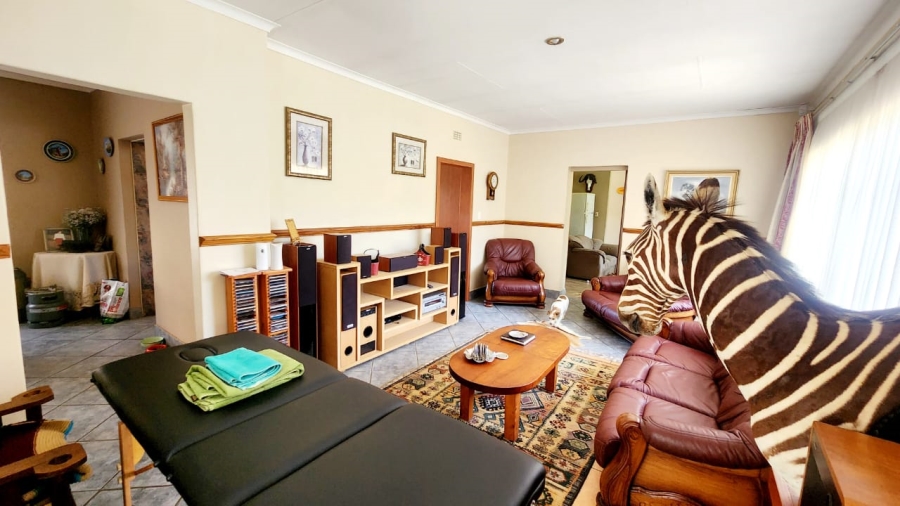 4 Bedroom Property for Sale in Robinpark Gauteng