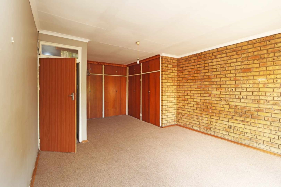 4 Bedroom Property for Sale in Greenhills Gauteng