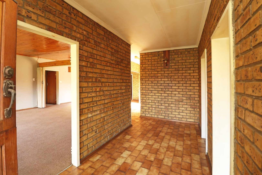 4 Bedroom Property for Sale in Greenhills Gauteng