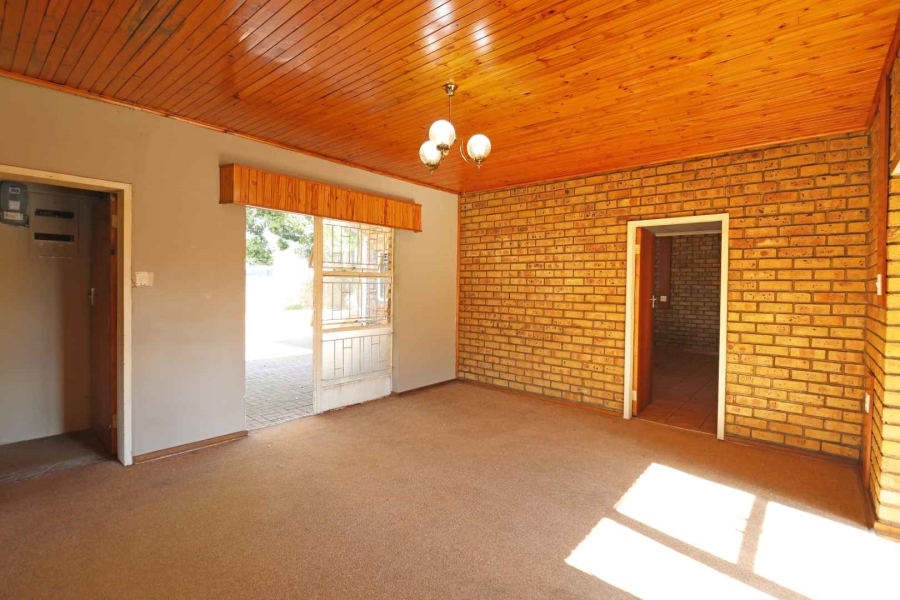 4 Bedroom Property for Sale in Greenhills Gauteng