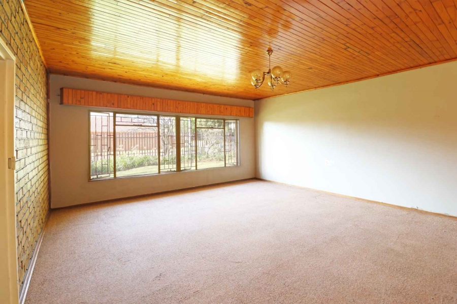 4 Bedroom Property for Sale in Greenhills Gauteng