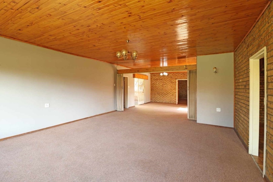 4 Bedroom Property for Sale in Greenhills Gauteng