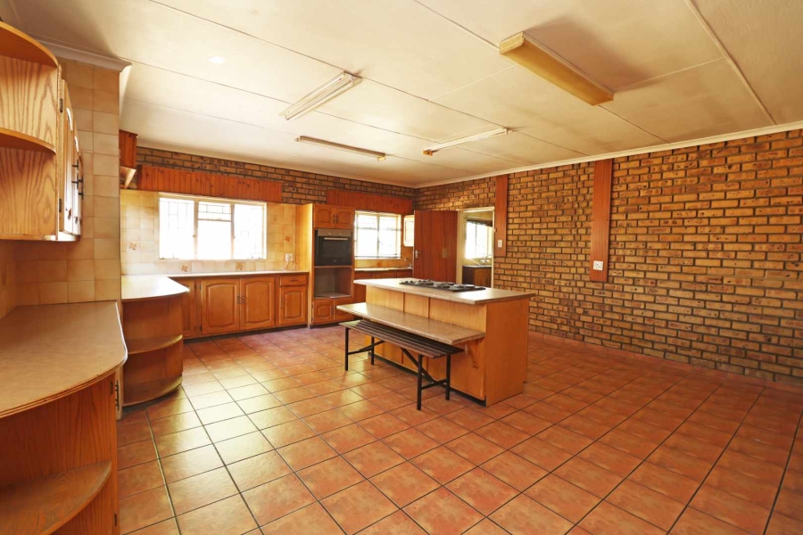 4 Bedroom Property for Sale in Greenhills Gauteng