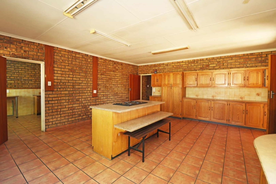 4 Bedroom Property for Sale in Greenhills Gauteng