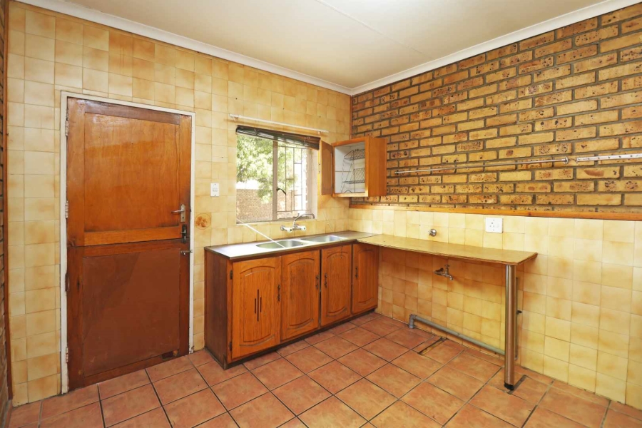 4 Bedroom Property for Sale in Greenhills Gauteng