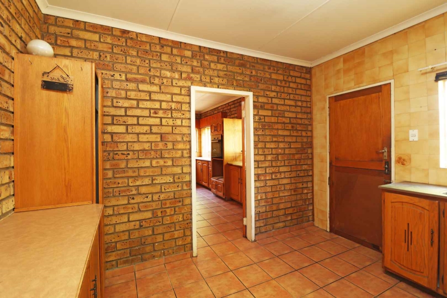 4 Bedroom Property for Sale in Greenhills Gauteng
