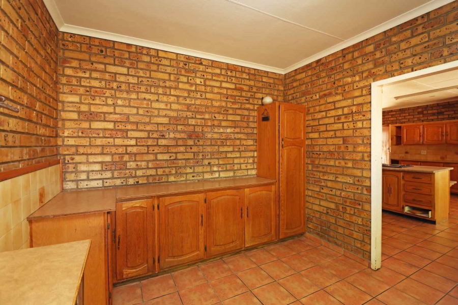 4 Bedroom Property for Sale in Greenhills Gauteng