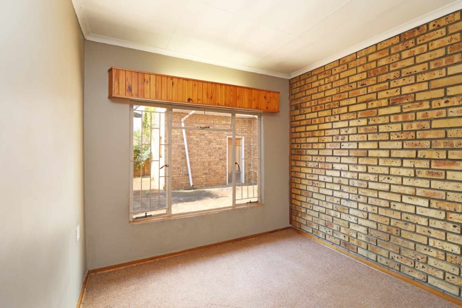 4 Bedroom Property for Sale in Greenhills Gauteng