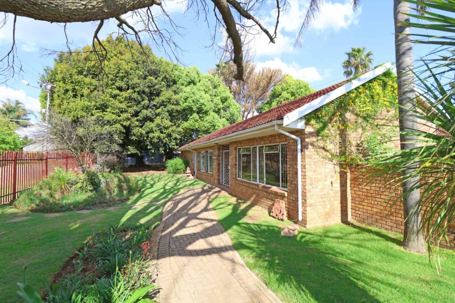 4 Bedroom Property for Sale in Greenhills Gauteng