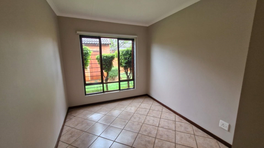 To Let 2 Bedroom Property for Rent in Boardwalk Gauteng