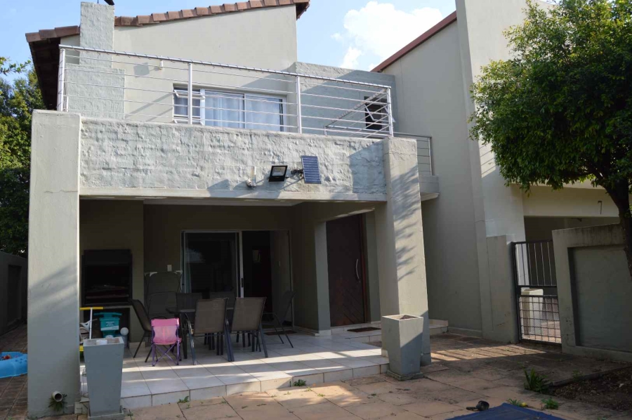 To Let 3 Bedroom Property for Rent in Six Fountains Residential Estate Gauteng