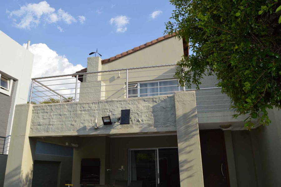 To Let 3 Bedroom Property for Rent in Six Fountains Residential Estate Gauteng