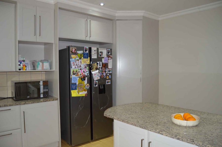 To Let 3 Bedroom Property for Rent in Six Fountains Residential Estate Gauteng