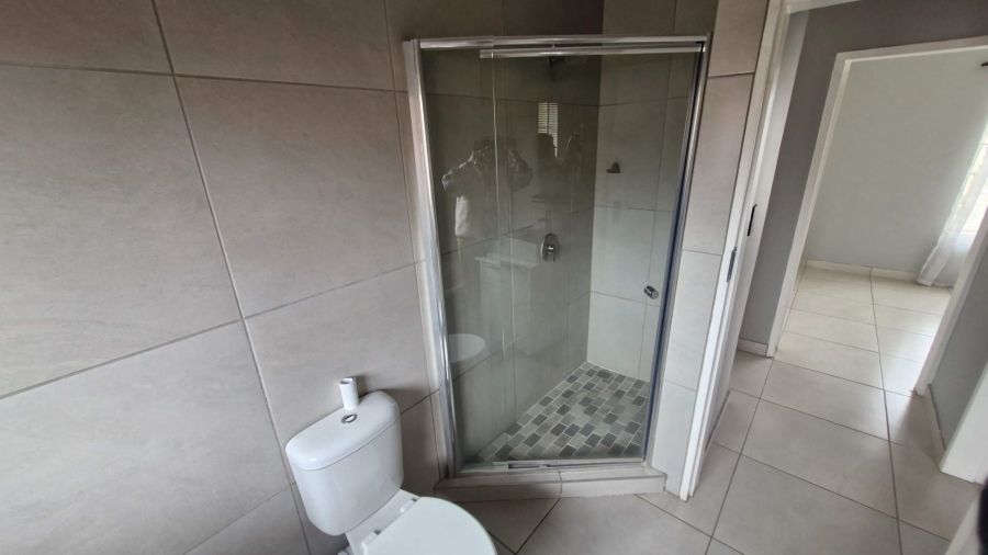 2 Bedroom Property for Sale in Faerie Glen Gauteng