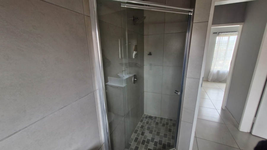 2 Bedroom Property for Sale in Faerie Glen Gauteng