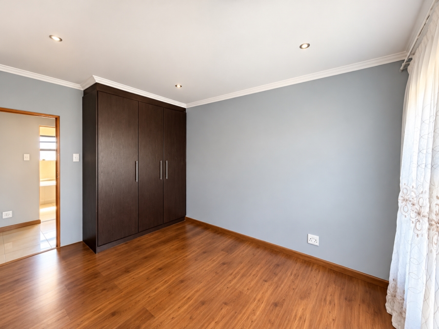3 Bedroom Property for Sale in Pinehaven Gauteng