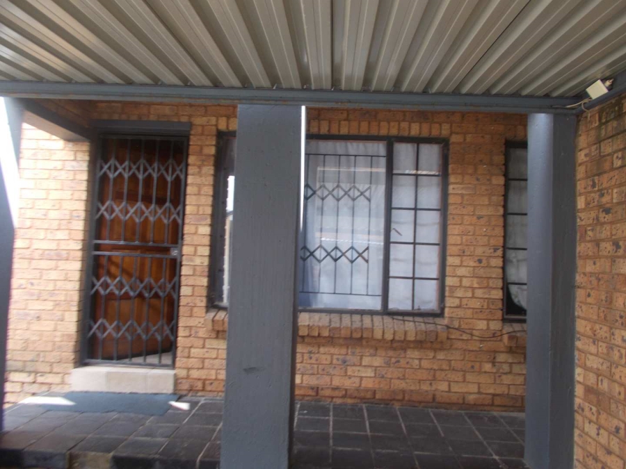2 Bedroom Property for Sale in Elspark Gauteng