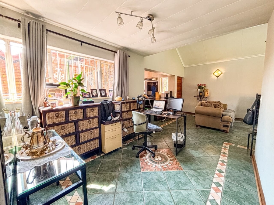 3 Bedroom Property for Sale in Bassonia Gauteng