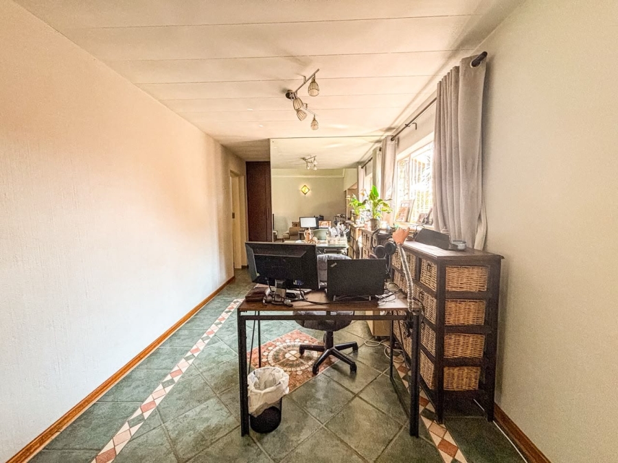 3 Bedroom Property for Sale in Bassonia Gauteng