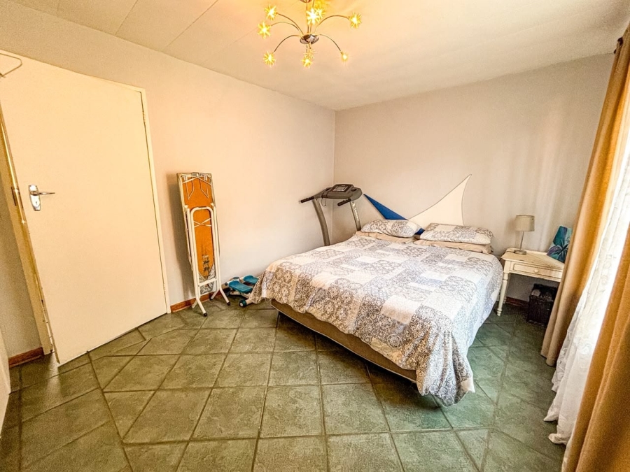 3 Bedroom Property for Sale in Bassonia Gauteng