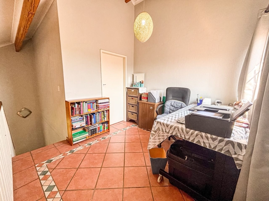 3 Bedroom Property for Sale in Bassonia Gauteng