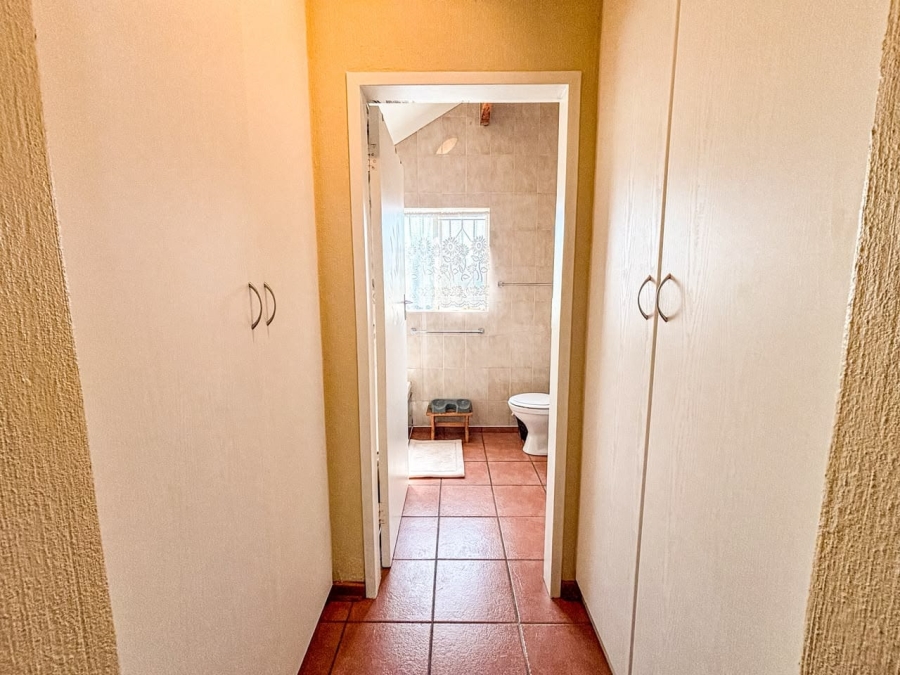 3 Bedroom Property for Sale in Bassonia Gauteng
