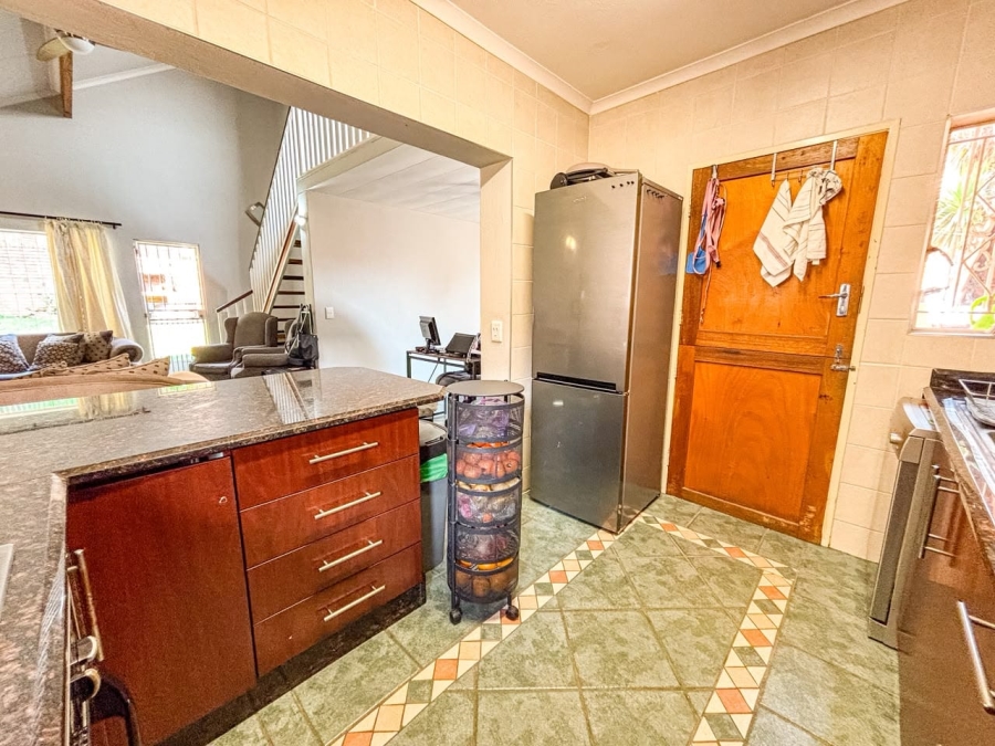 3 Bedroom Property for Sale in Bassonia Gauteng