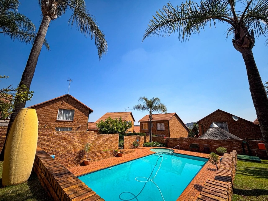 3 Bedroom Property for Sale in Bassonia Gauteng