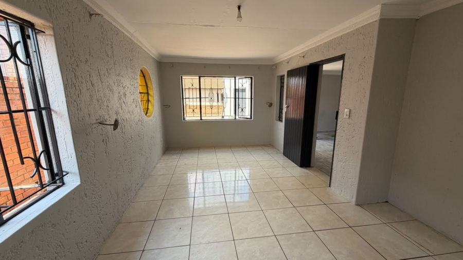 3 Bedroom Property for Sale in Soshanguve WW Gauteng
