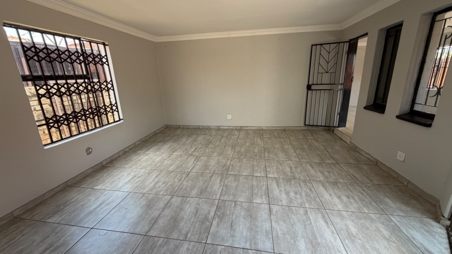 3 Bedroom Property for Sale in Soshanguve WW Gauteng