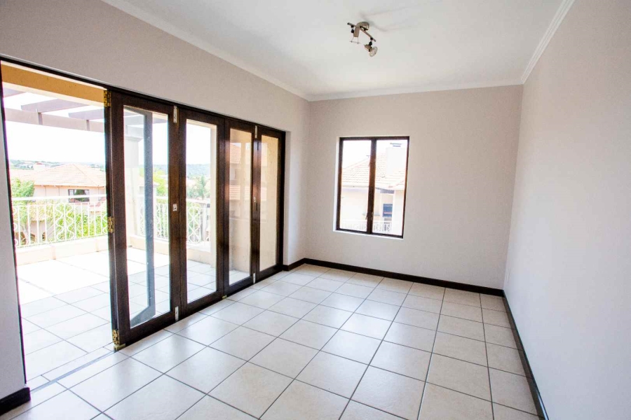 To Let 2 Bedroom Property for Rent in Sunninghill Gauteng