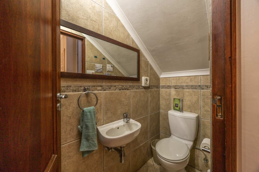 To Let 3 Bedroom Property for Rent in Olympus Gauteng