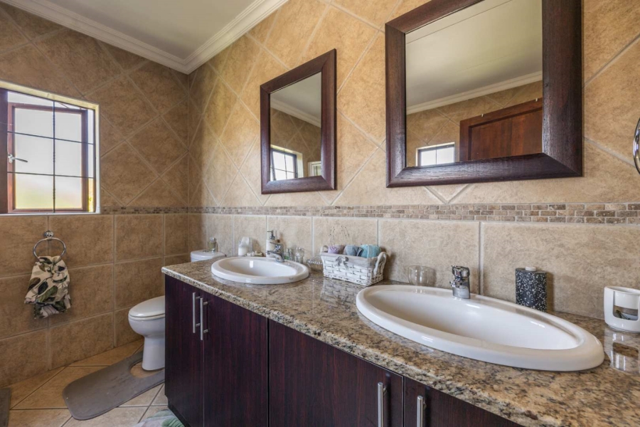 To Let 3 Bedroom Property for Rent in Olympus Gauteng