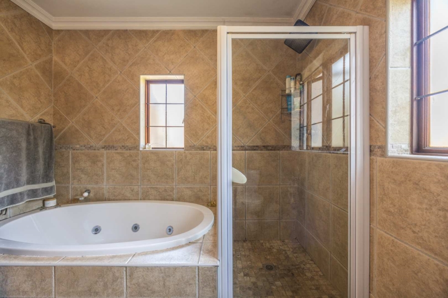 To Let 3 Bedroom Property for Rent in Olympus Gauteng