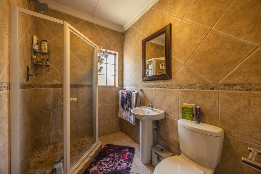 To Let 3 Bedroom Property for Rent in Olympus Gauteng