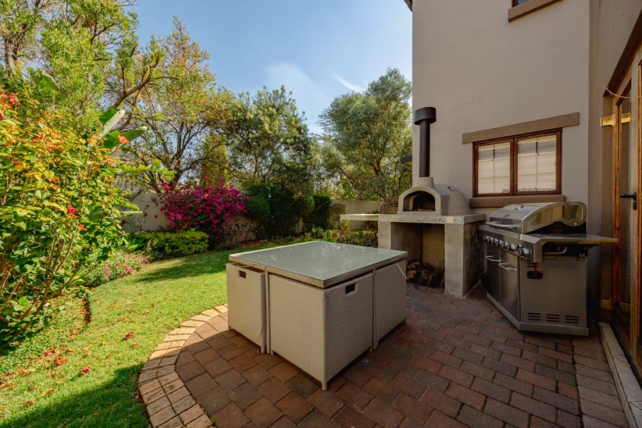 To Let 3 Bedroom Property for Rent in Olympus Gauteng